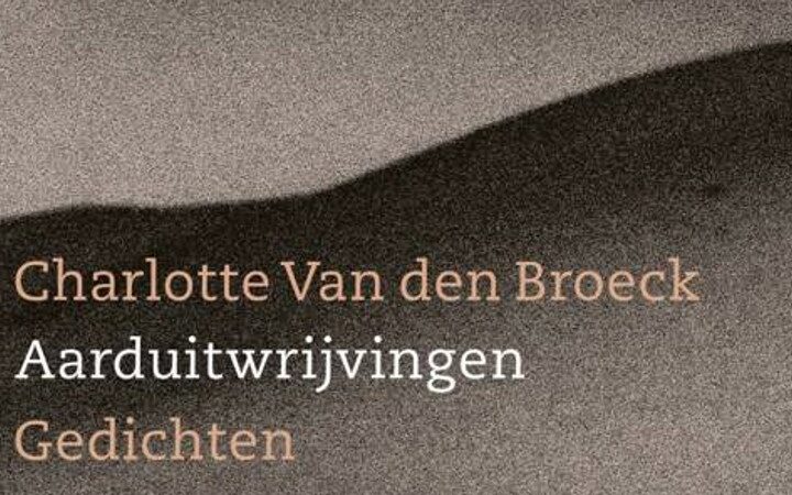 Charlotte Van den Broeck tussen landschap en lichaam