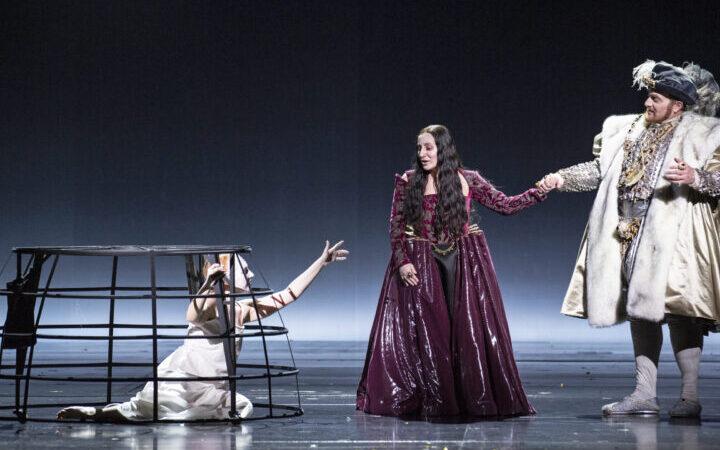 Vier opera’s contrapuntisch verknoopt: De Munt haalt Donizetti briljant overhoop